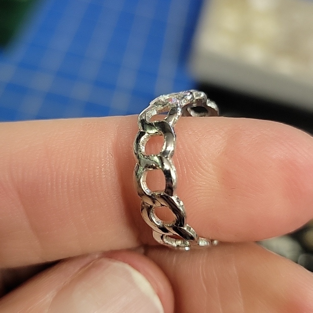 Link Silver Tone Ring Size 7.5